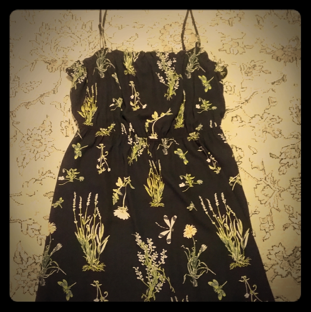 NWOT Aritzia Sunday Best Floral Dress